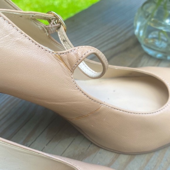 Nine West 4-1/2" High Heels, Camel, Size 9 - Picture 8 of 9